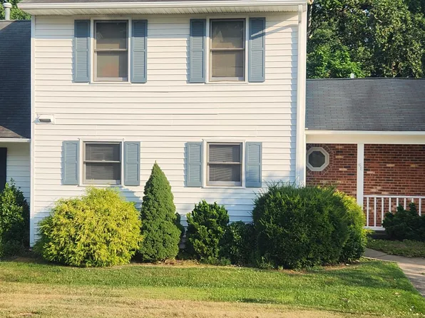 700 Rife Rd, Waynesboro, VA 22980