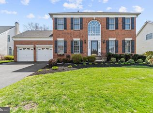 32 Bramley Rd, Moorestown, NJ 08057