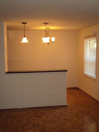 1st image of 102 Yeardley Dr