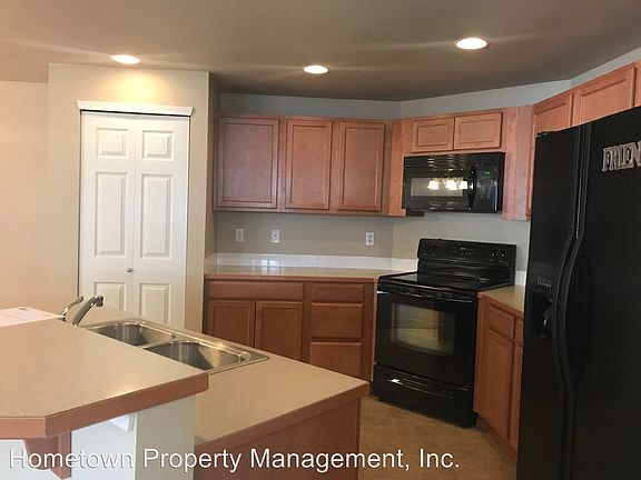 5th image of 2207 Pleasanton Ct SE