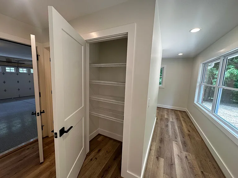 5415 E Earl Young Rd — Photo 8
