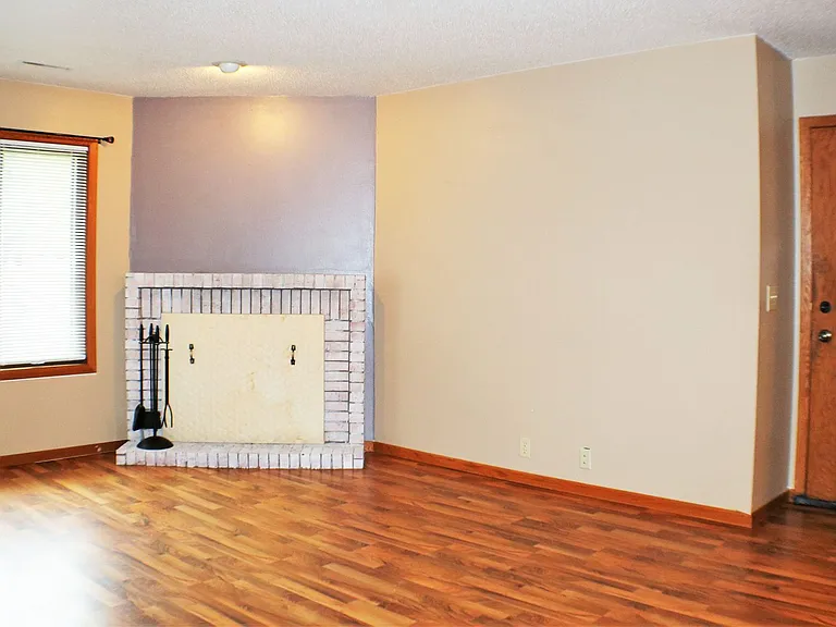2050 Holiday Rd #B2 — Photo 4