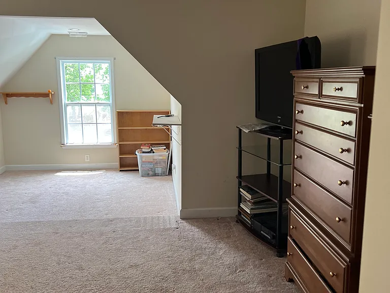 329 Muscari Dr — Photo 3