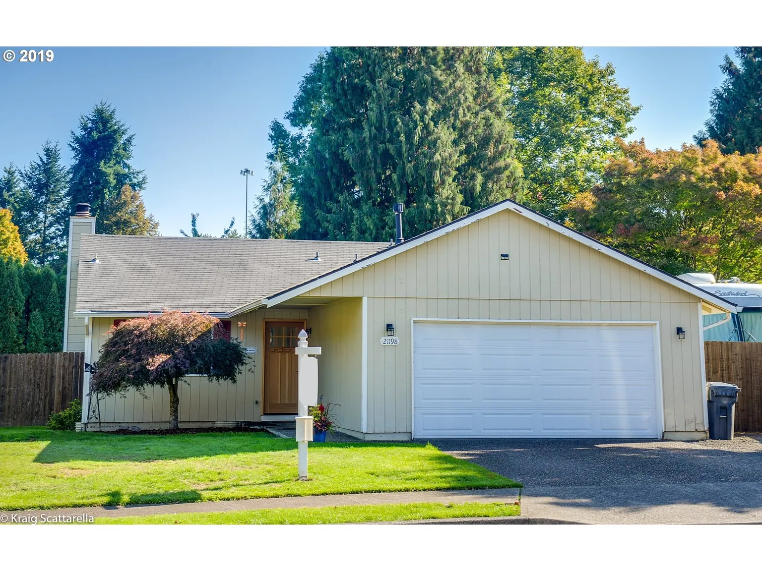 21198 SW Iroquois Dr photo 1