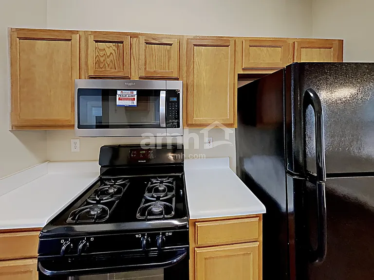 4865 Lake Park Ln — Photo 10