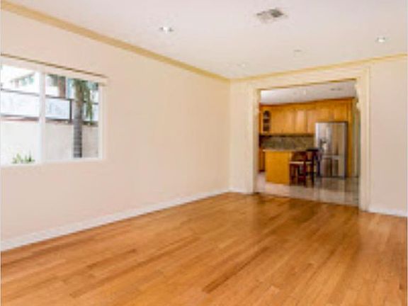 2nd image of 1065 Allen Ave