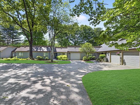 2nd image of 300 Heritage Hills #B
