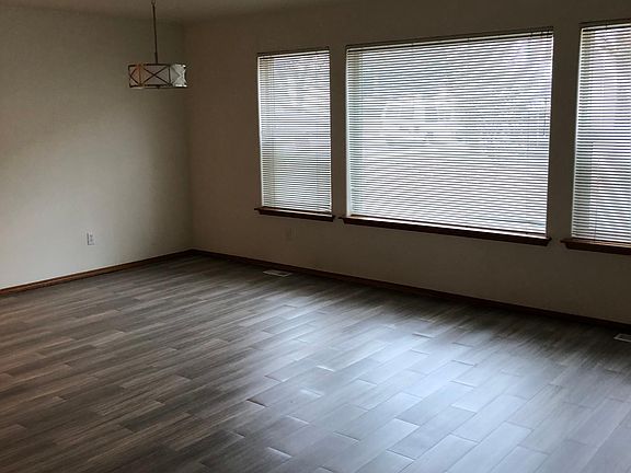 4th image of 1420 S Skyline Dr APT C
