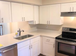 1603 Harvest Green Ct, Reston, VA 20194