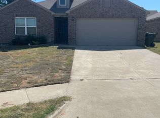 10820 NE 8th Ter, Midwest City, OK 73130