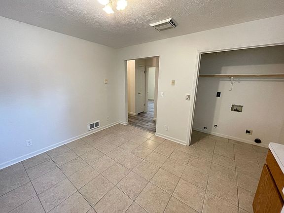 4th image of 2185 Stace St APT 4