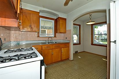 3rd image of 5009 N Merrimac Ave