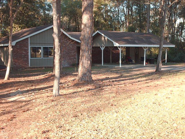 2nd image of 405 Marshallville Rd