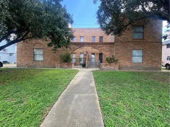 2302 Treasure Hills Blvd, Harlingen, TX 78550