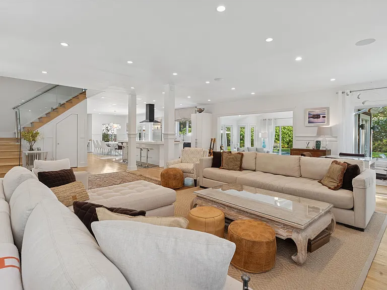 9 Lauras Ln — Photo 9