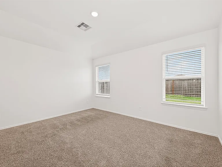 1710 Legacy Hills Dr — Photo 23