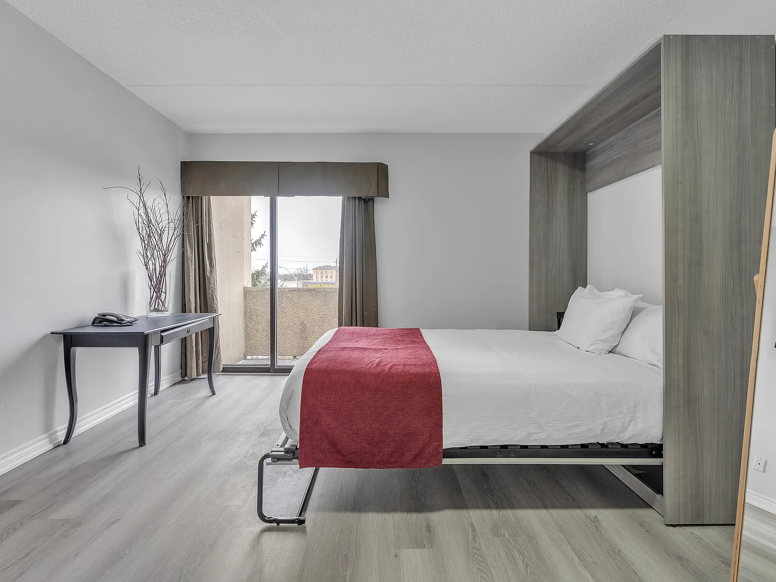 Kingston Crest Residence — Photo 3