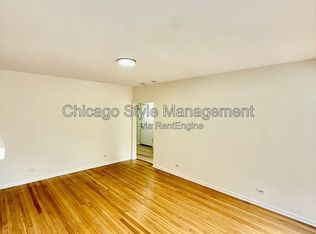 7833 S Colfax Ave APT 1S, Chicago, IL 60649