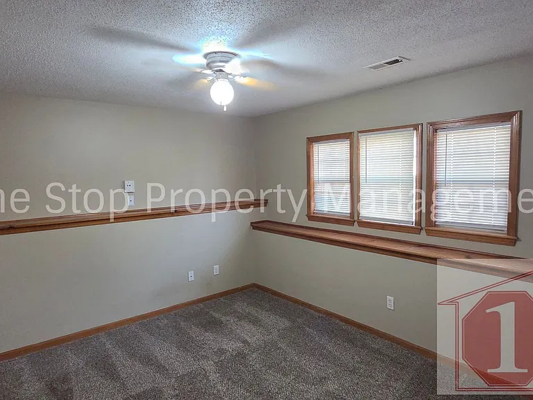 16002 Harold Dr — Photo 19