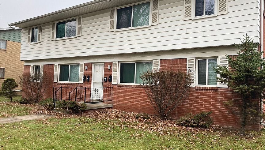 1st image of 3020 Carskaddon Ave #4