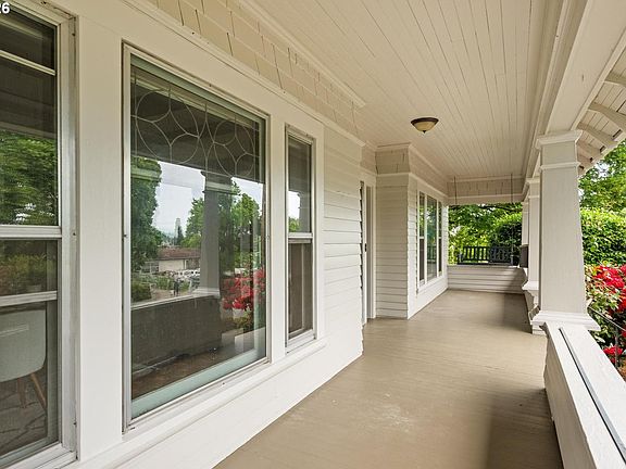 2nd image of 3303 S Kelly Ave