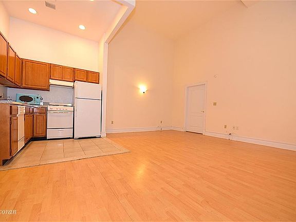 4th image of 1919 24th Ave APT L120