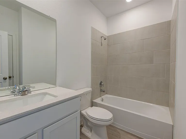 400 Robin St — Photo 12