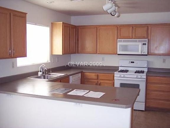 2nd image of 6154 Highland Gardens Dr