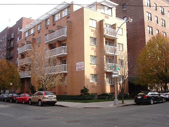 5th image of 11006 72nd Ave APT 3A