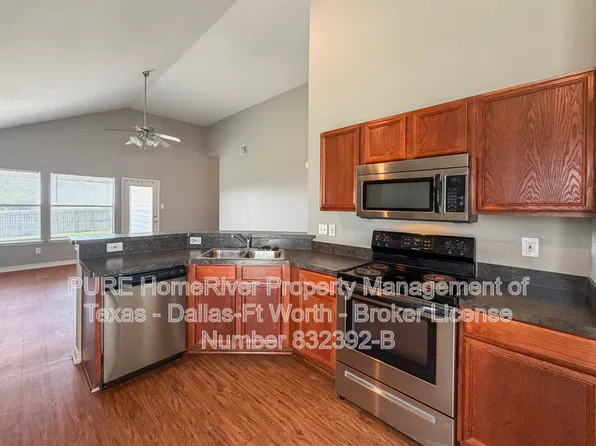313 Charleston Dr, Anna, TX 75409