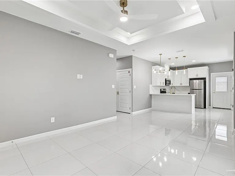 1802 W Violet Dr #3 — Photo 10