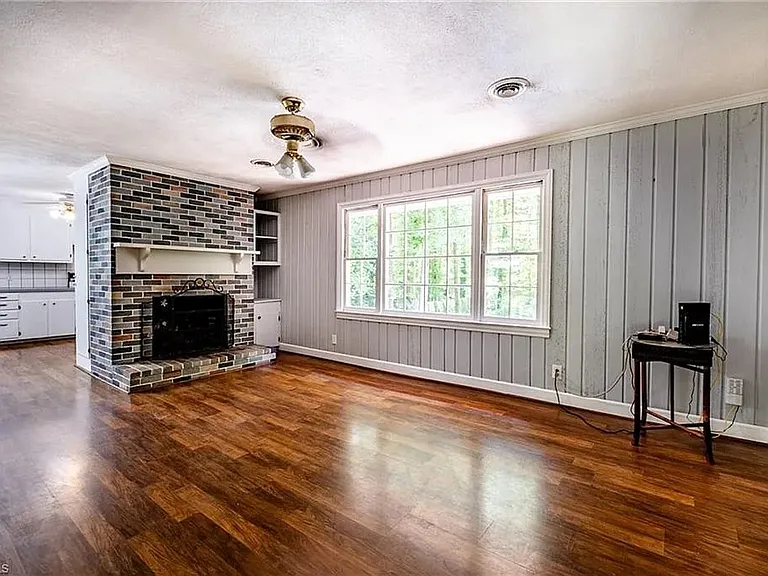 3230 Kinnamon Rd — Photo 33