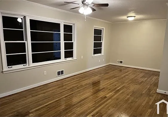 3 bed, 1200 sqft, $1,400 — Photo 3