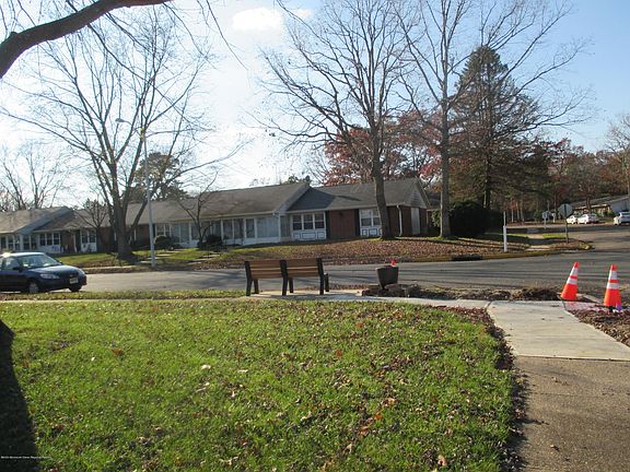 5th image of 296A Dorchester Dr #1001