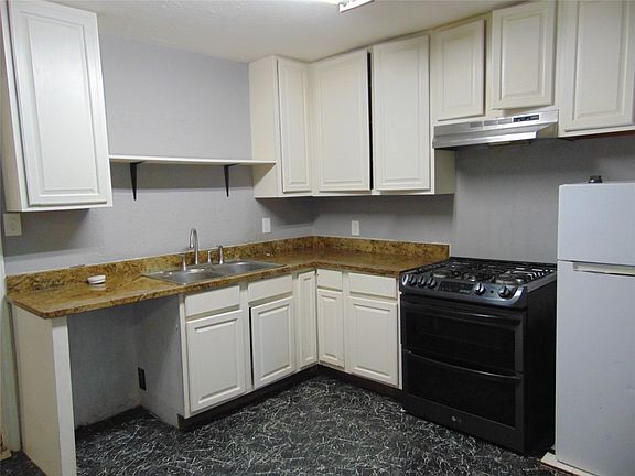4th image of 2233 Talco Dr