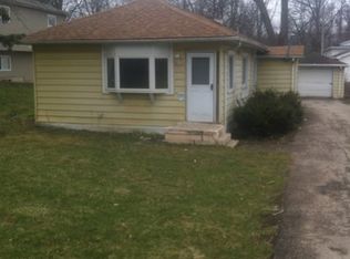 24711 W Rollins Rd, Round Lake, IL 60073