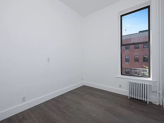4th image of 195 Franklin St APT 2F