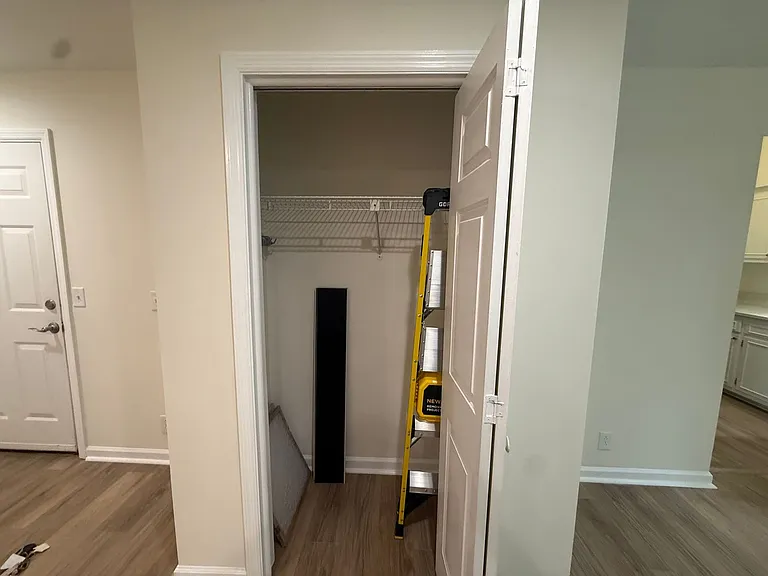 2135 Acklen Ave #8 — Photo 14
