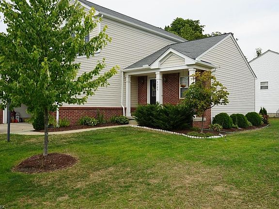 3rd image of 4988 Bringham Dr