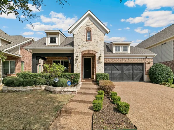 909 Auburn Ct, Aubrey, TX 76227