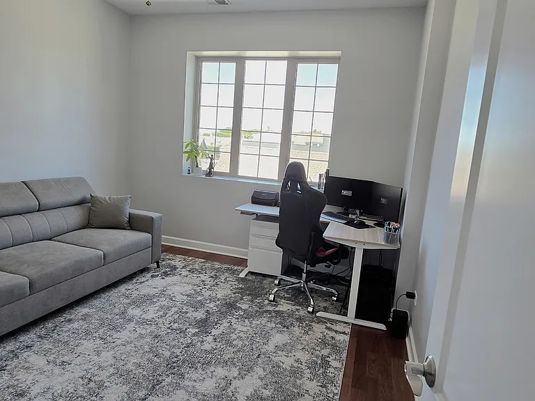 2900 W Irving Park Rd #305 — Photo 16