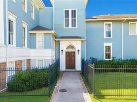 4716 Annunciation St, New Orleans, LA