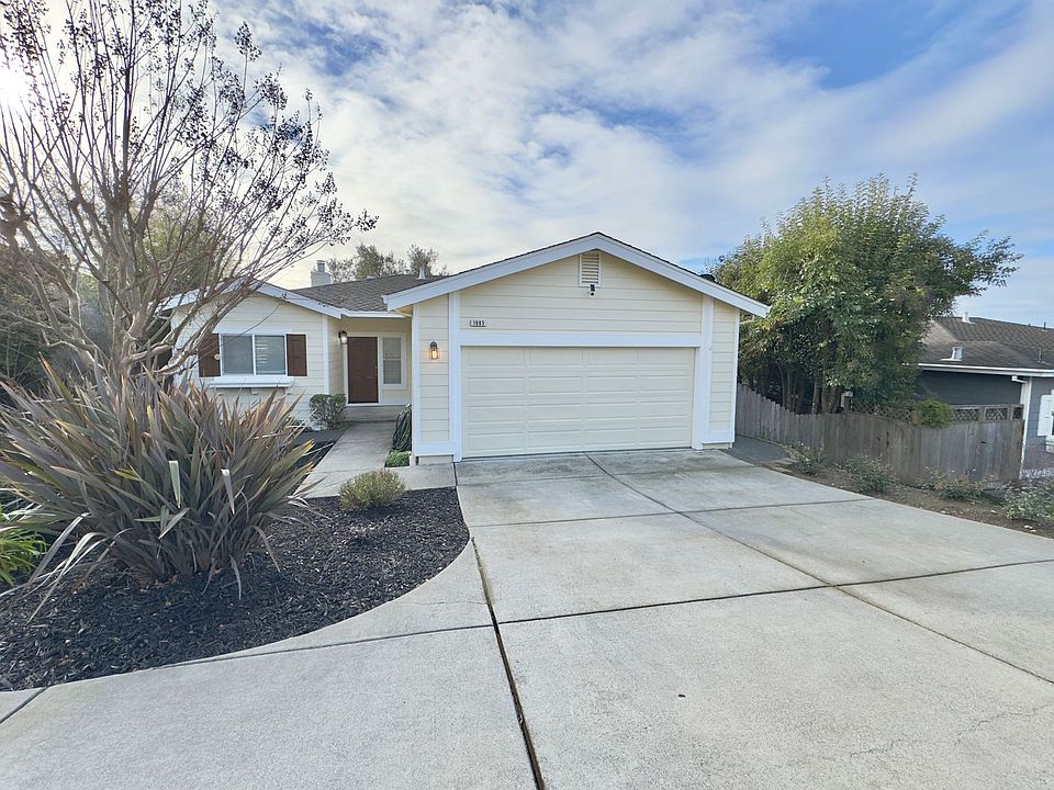 1st image of 1885 Seville Dr