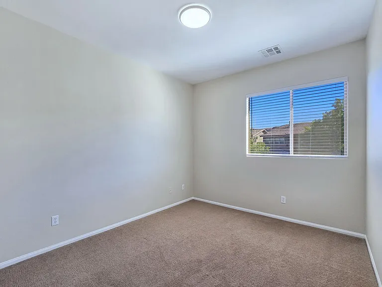 5389 Hollymead Dr — Photo 33