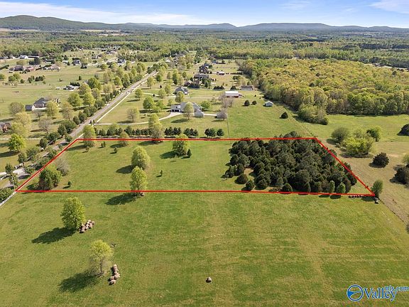 3rd image of 597 Beth Rd