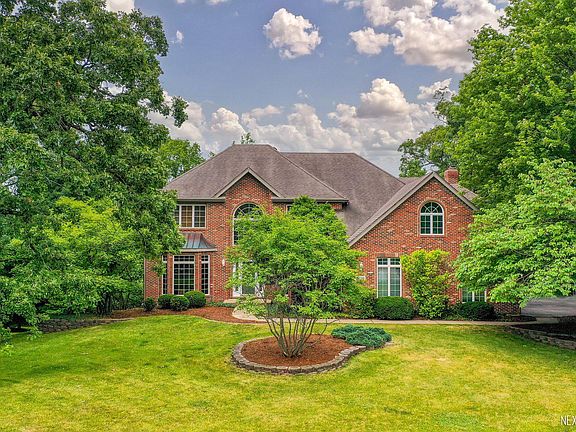 2nd image of 5N036 W Woods Dr