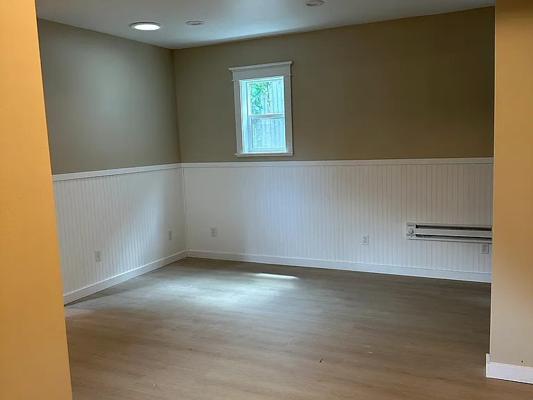 442 Maple Ln — Photo 7
