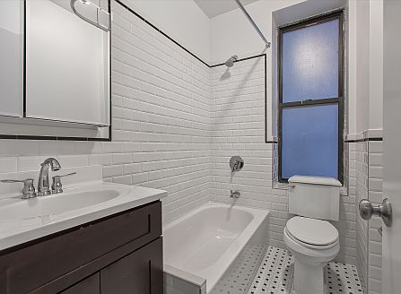 3rd image of 87 Hamilton Pl APT 02R
