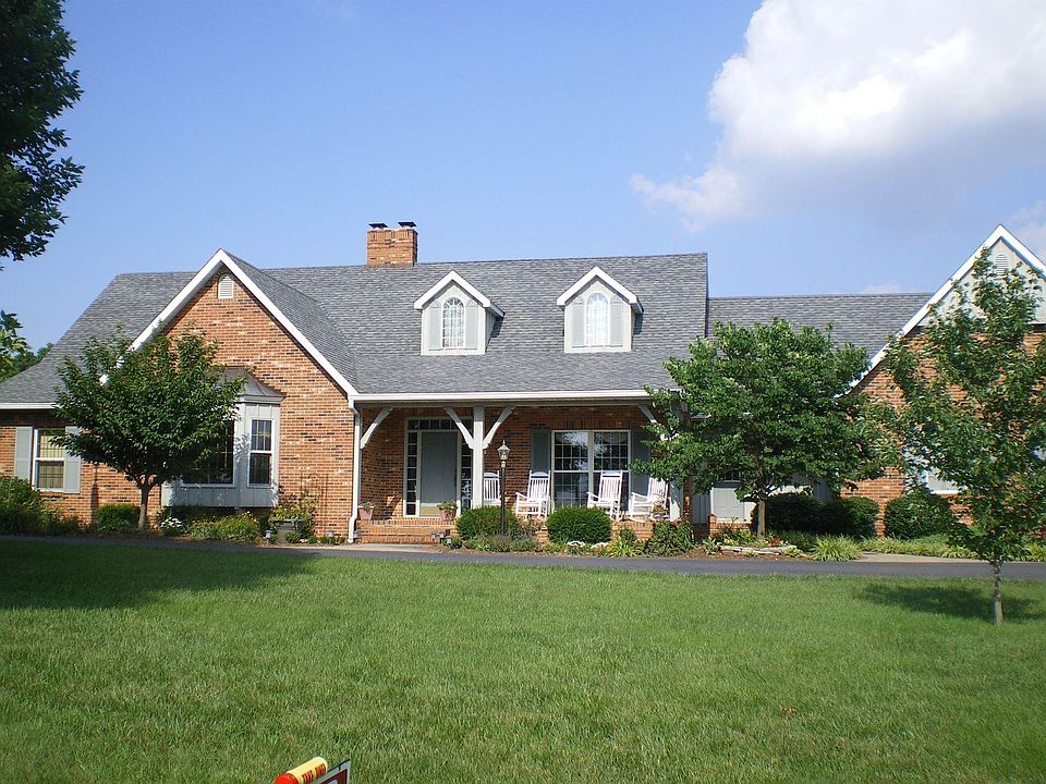 1st image of 944 Fairway Dr