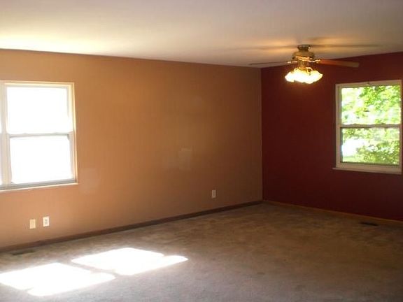 2nd image of 2257 Dupont Ct